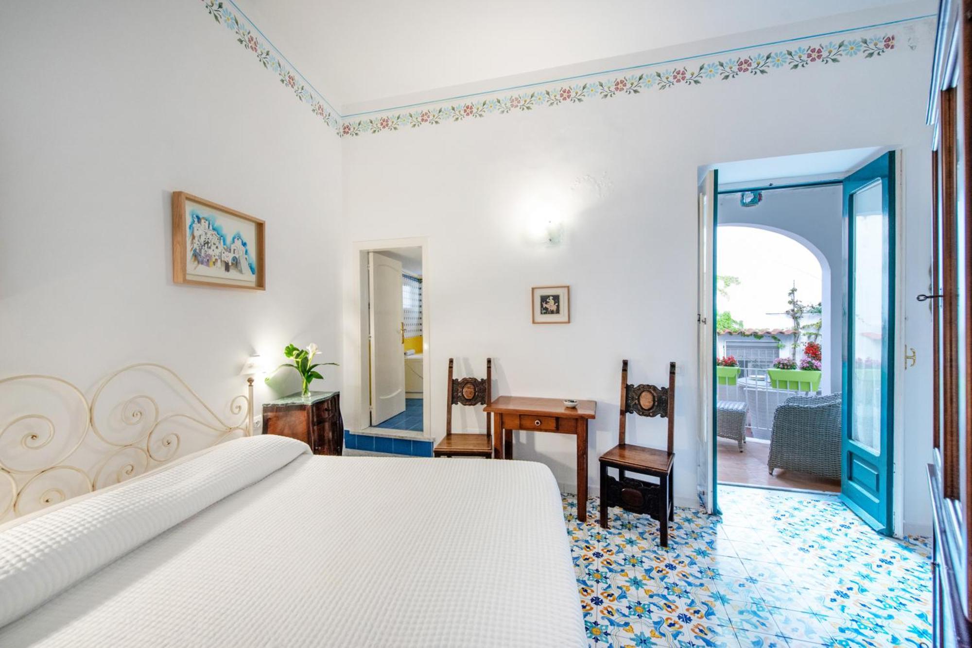 Amalfi Un Po'... Apartment Luaran gambar