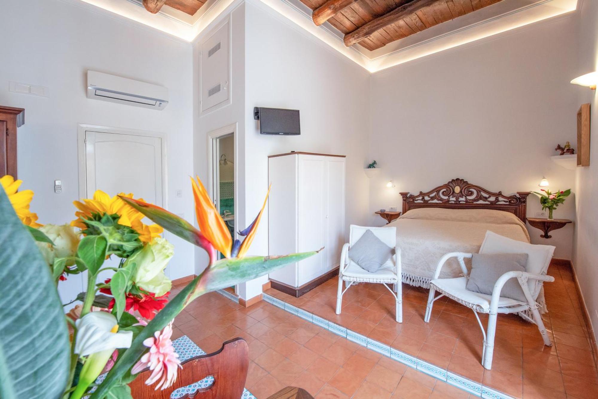 Amalfi Un Po'... Apartment Luaran gambar