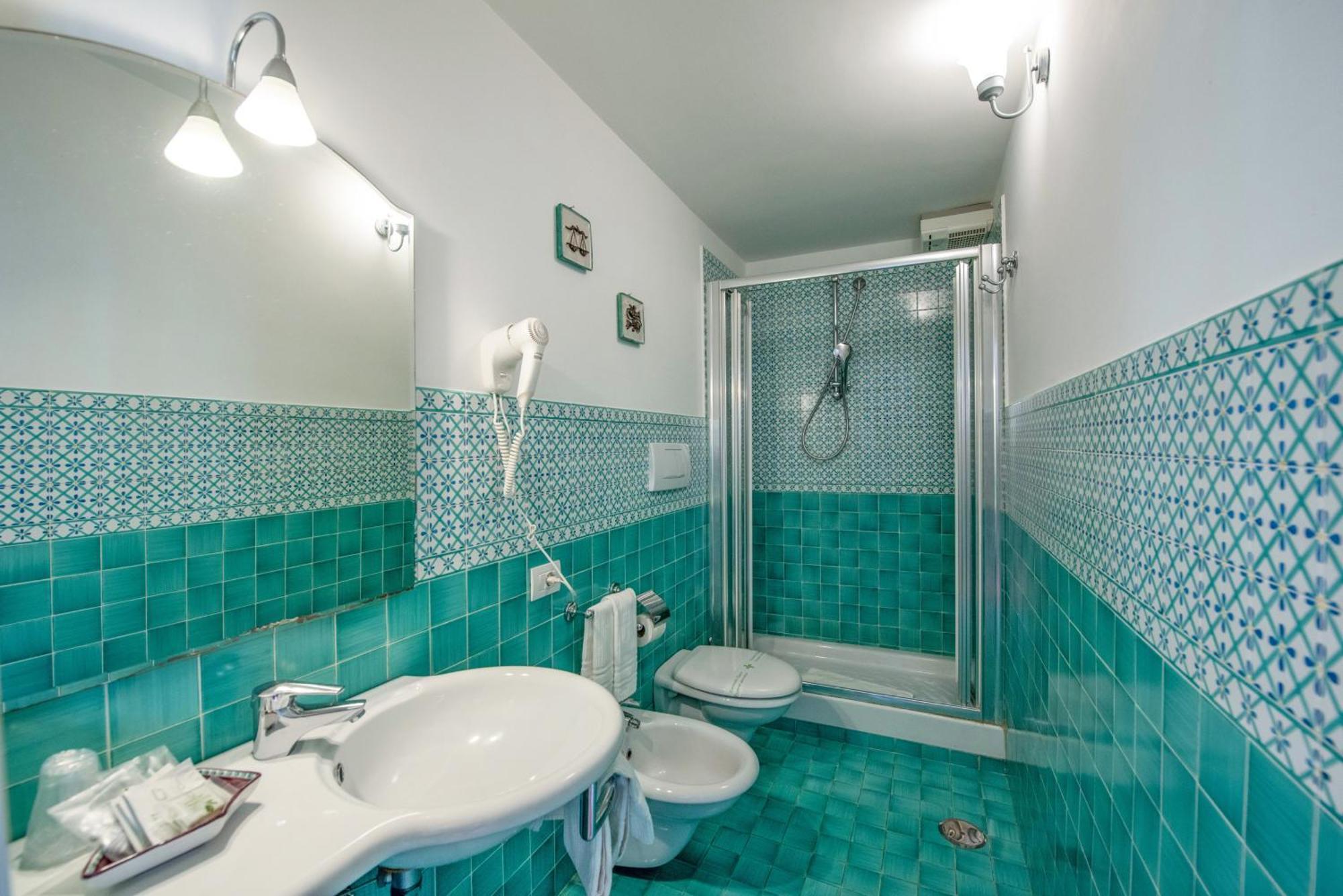 Amalfi Un Po'... Apartment Luaran gambar