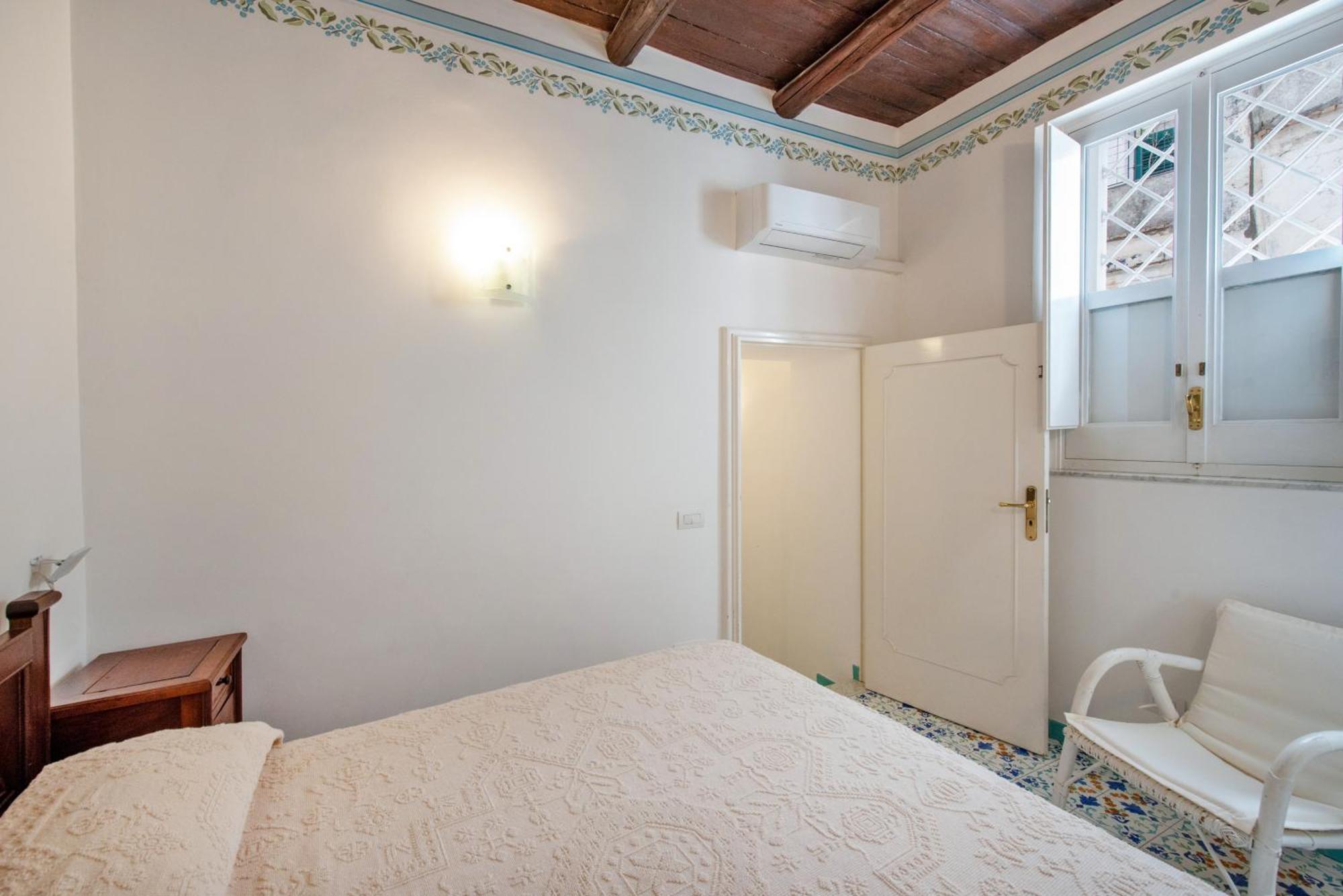 Amalfi Un Po'... Apartment Luaran gambar