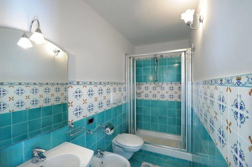 Amalfi Un Po'... Apartment Luaran gambar